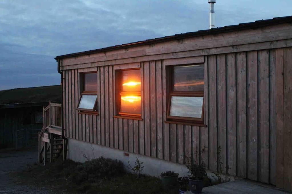 Spacious Cabin On Isolated Farm With Sea View Б'юд Екстер'єр фото